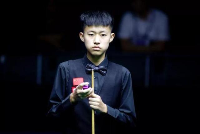 前队友：曾和马拉多纳开车出行，交警把我们拦住只为和他合影