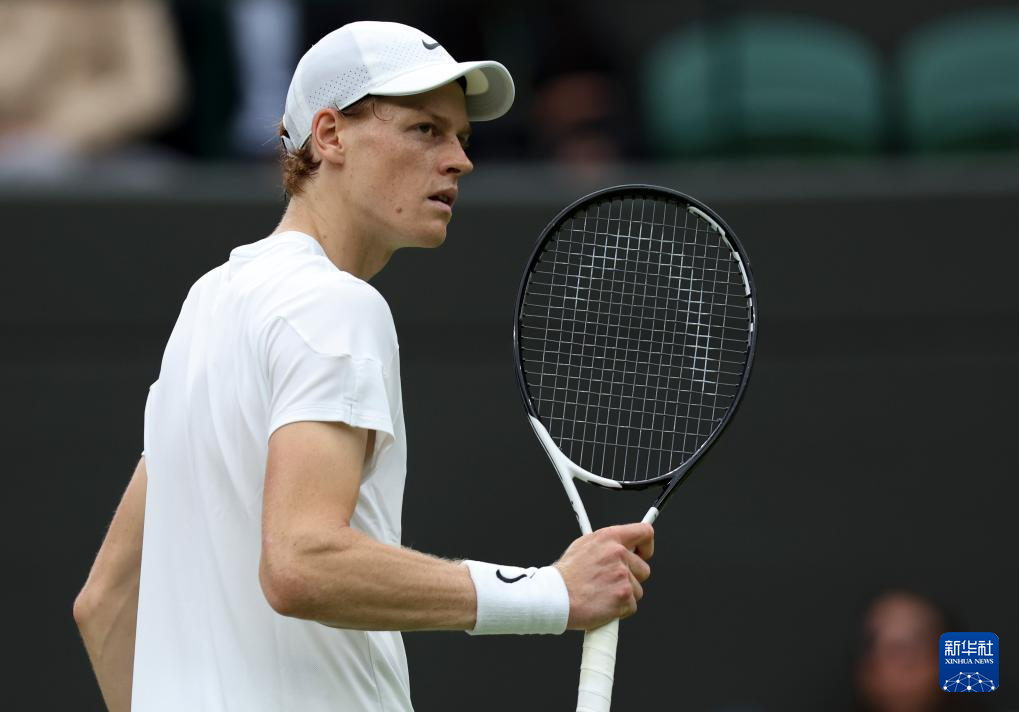 速度出众且 速度出众且